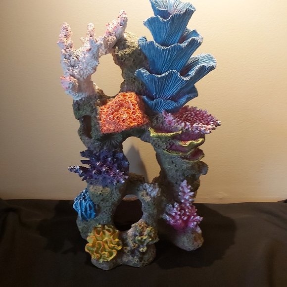 Aquarium Decor - Picture 1 of 4